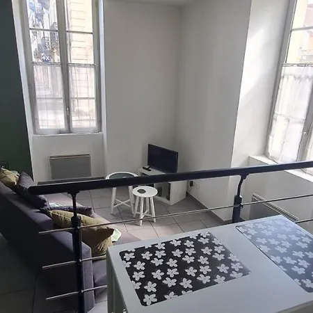 Grevy Deux Etoiles Apartment Dole